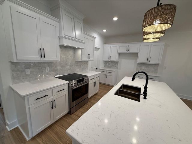2282 Snowden Place W, Mobile, AL 36609