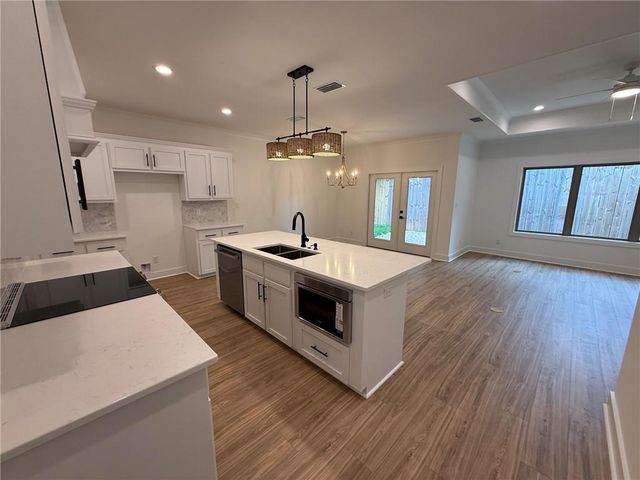 2282 Snowden Place W, Mobile, AL 36609