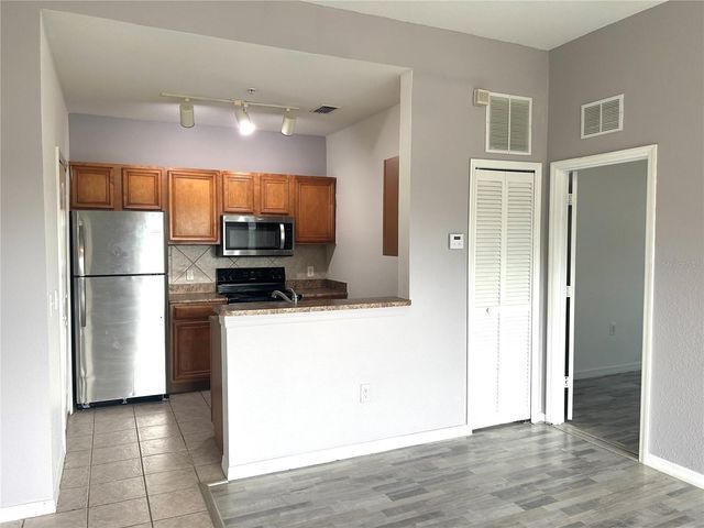 6137 METROWEST BOULEVARD 307, Orlando, FL 32835