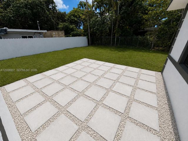 13885 NW 5th Avenue, North Miami, FL 33168