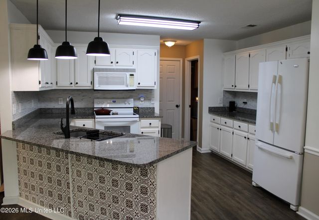 5676 Southbend Lane, Olive Branch, MS 38654