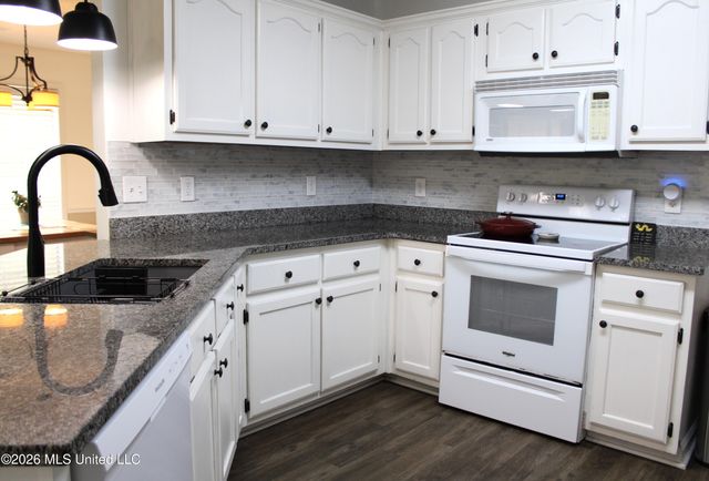 5676 Southbend Lane, Olive Branch, MS 38654