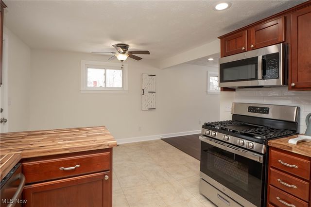 3796 Sanford Drive, Brunswick, OH 44212