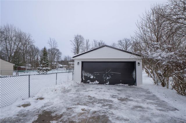 3796 Sanford Drive, Brunswick, OH 44212