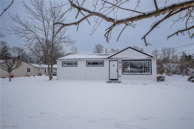 3796 Sanford Drive, Brunswick, OH 44212