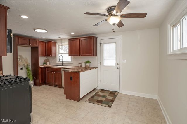 3796 Sanford Drive, Brunswick, OH 44212