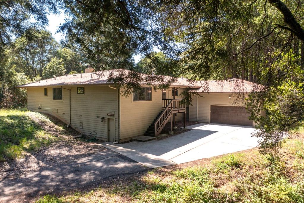 300 Winona Way, Aptos, CA 95003