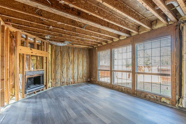 1411 Golf Club Drive, Lantana, TX 76226