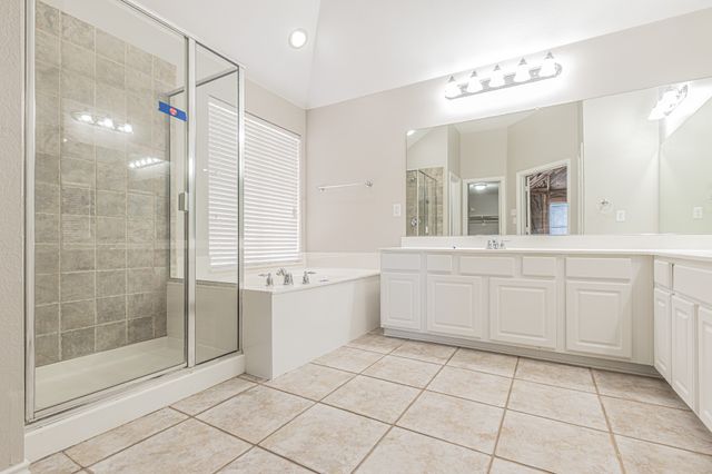 1411 Golf Club Drive, Lantana, TX 76226