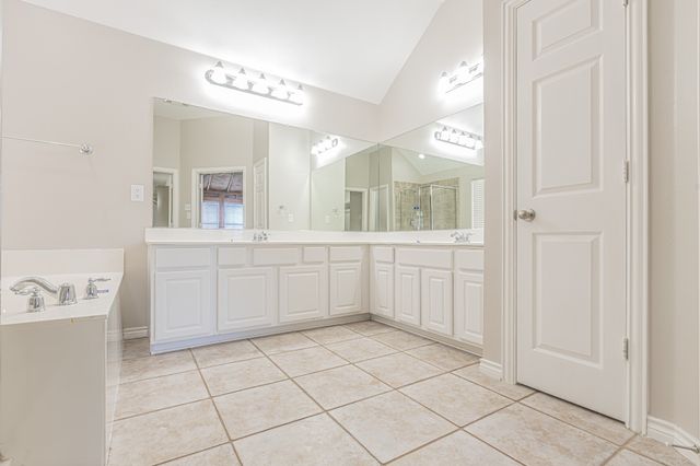 1411 Golf Club Drive, Lantana, TX 76226