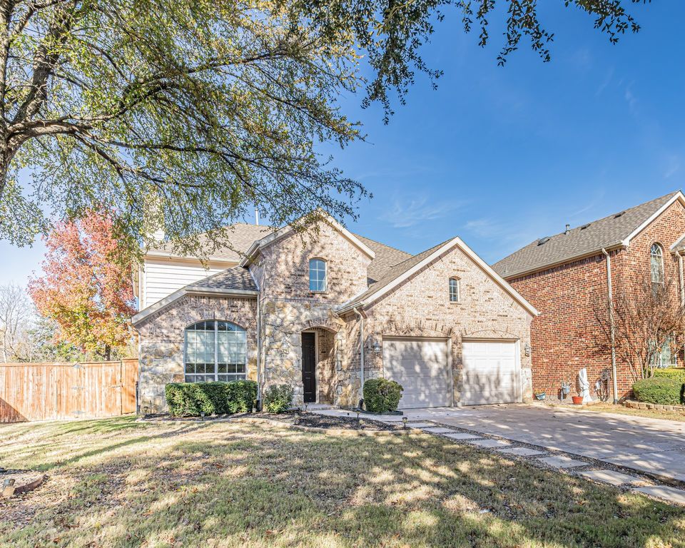 1411 Golf Club Drive, Lantana, TX 76226