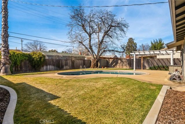 4 Lakewood, Chico, CA 95926