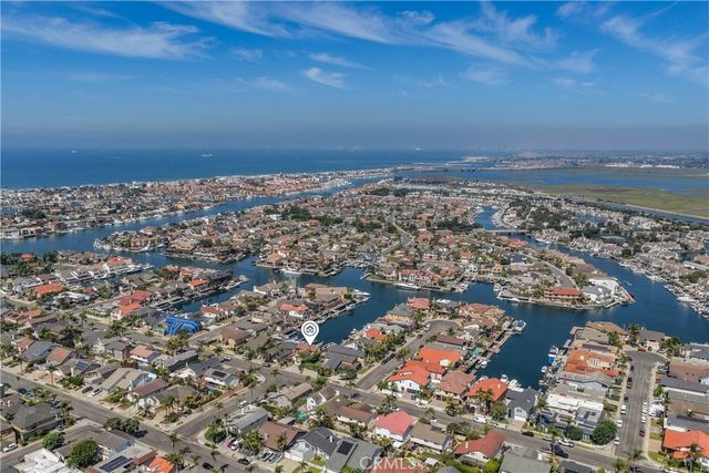 3953 Mistral, Huntington Beach, CA 92649
