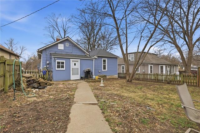 816 Pottawatomie Street, Leavenworth, KS 66048