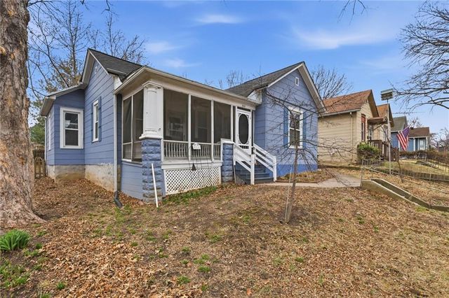 816 Pottawatomie Street, Leavenworth, KS 66048