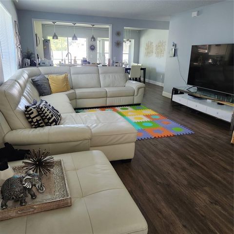 5705 TANAGERGROVE WAY, Lithia, FL 33547