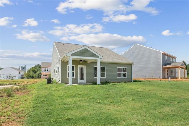 400 Bluegrass Lane, Rockmart, GA 30153