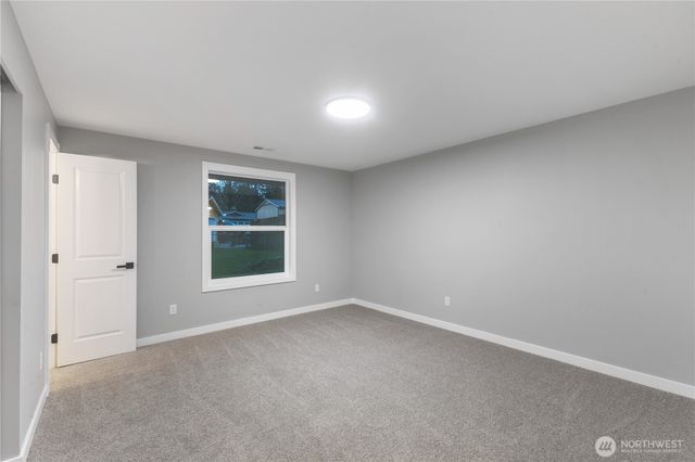 604 NE Valley Oak Drive, Bremerton, WA 98311