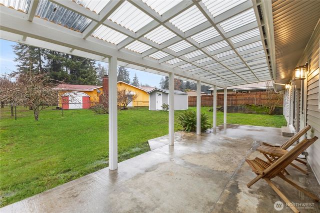 604 NE Valley Oak Drive, Bremerton, WA 98311