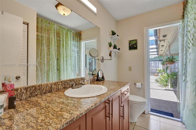 11960 NW 31st St, Sunrise, FL 33323