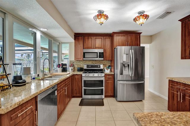 11960 NW 31st St, Sunrise, FL 33323