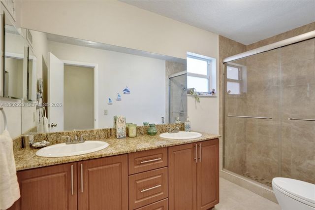 11960 NW 31st St, Sunrise, FL 33323