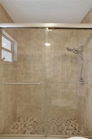 11960 NW 31st St, Sunrise, FL 33323