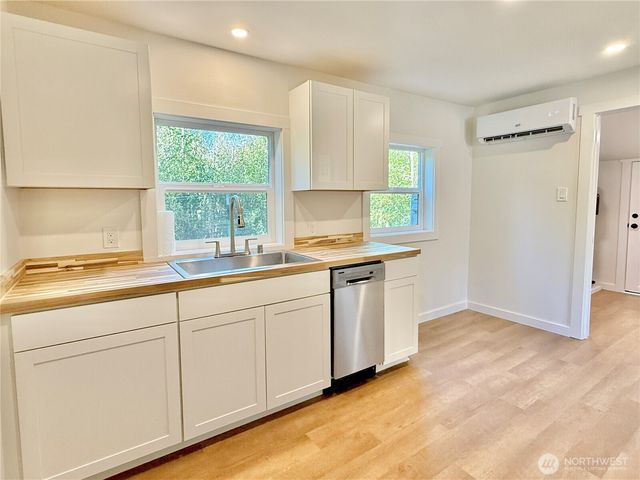 3809 Cabrant Road, Everson, WA 98247