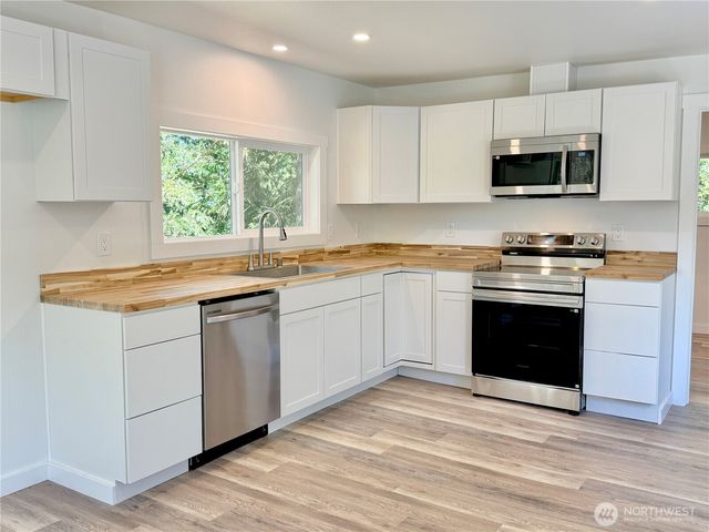 3809 Cabrant Road, Everson, WA 98247