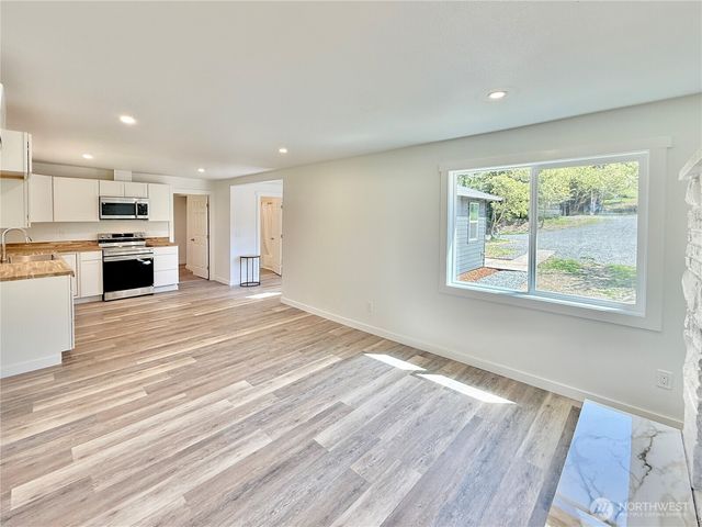 3809 Cabrant Road, Everson, WA 98247
