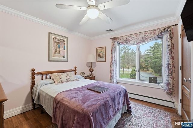 4 Lesa Lane, Hillsdale, NJ 07642