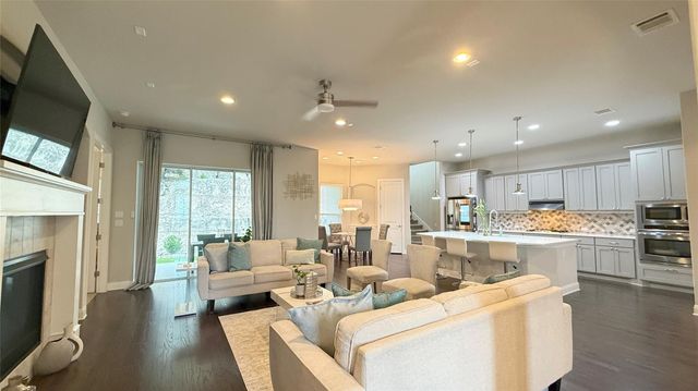 2104 Buffalo Gap RD, Leander, TX 78641