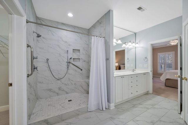 626 Springlake Dr, Franklin, TN 37064