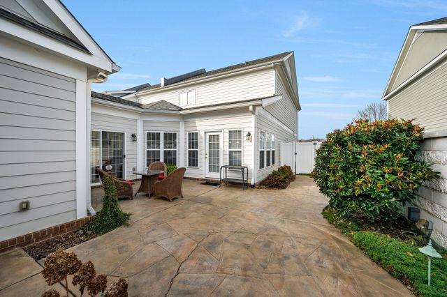 626 Springlake Dr, Franklin, TN 37064