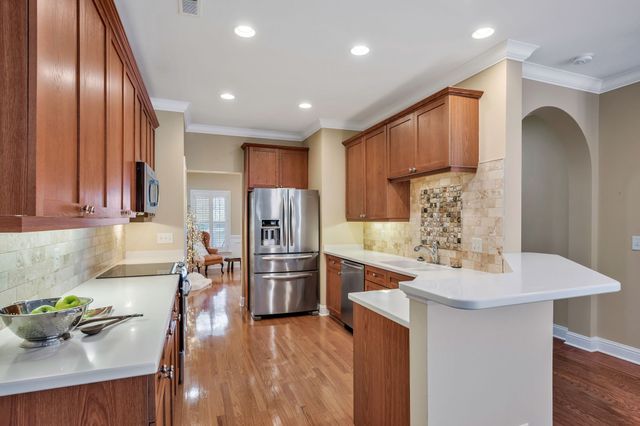 626 Springlake Dr, Franklin, TN 37064