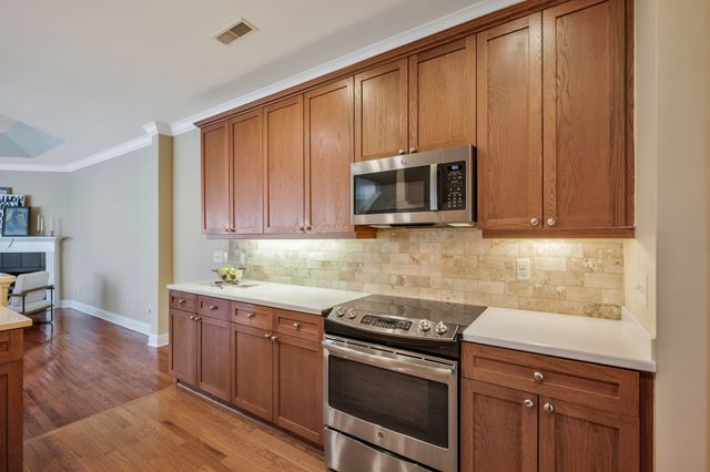 626 Springlake Dr, Franklin, TN 37064