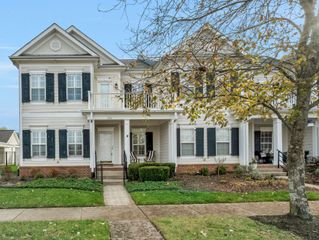 626 Springlake Dr, Franklin, TN 37064