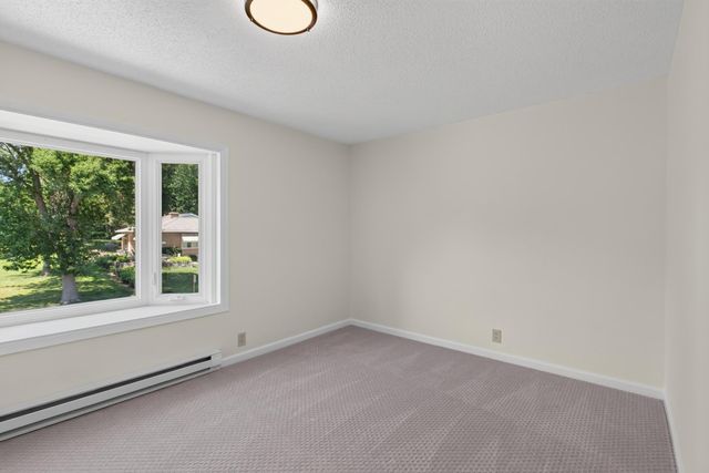 4241 Yosemite Avenue S, Saint Louis Park, MN 55416