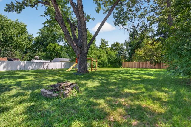 4241 Yosemite Avenue S, Saint Louis Park, MN 55416