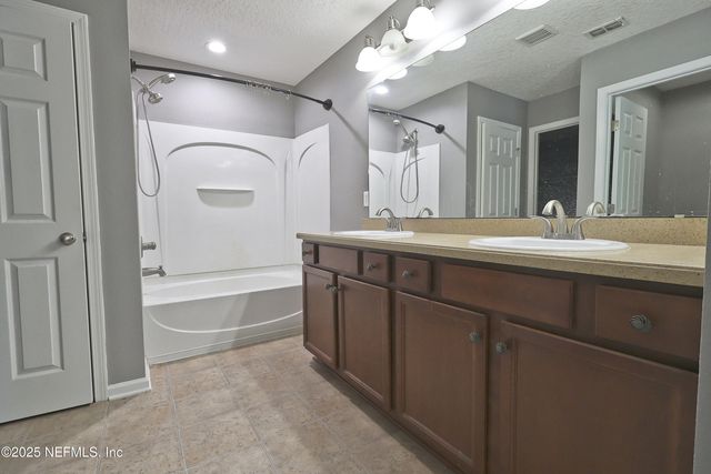 15778 SPOTTED SADDLE Circle, Jacksonville, FL 32218