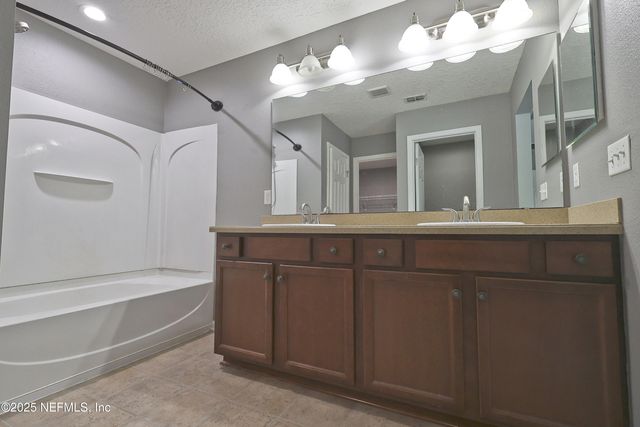 15778 SPOTTED SADDLE Circle, Jacksonville, FL 32218