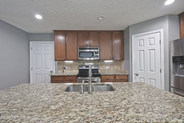 15778 SPOTTED SADDLE Circle, Jacksonville, FL 32218