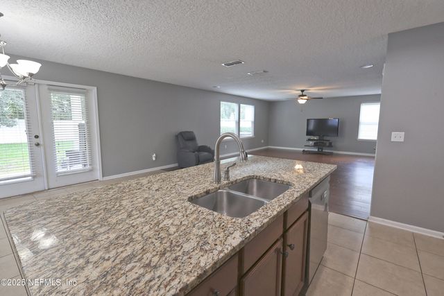 15778 SPOTTED SADDLE Circle, Jacksonville, FL 32218
