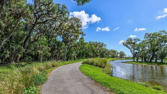 8517 GOLDEN DAWN COURT, Sarasota, FL 34241