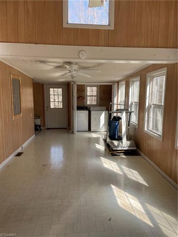 41 Park Road, North Wilkesboro, NC 28659