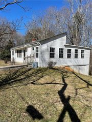 41 Park Road, North Wilkesboro, NC 28659