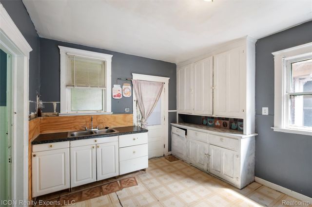 1014 Waterman Street, Detroit, MI 48209