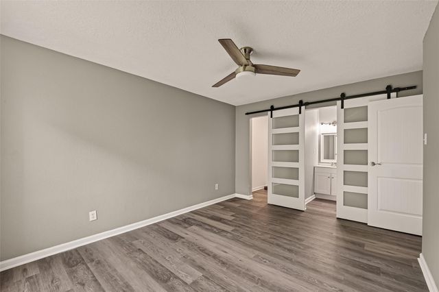 7600 Emmett F Lowry Expressway 313, Texas City, TX 77591