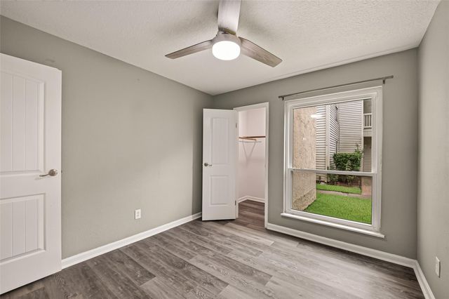 7600 Emmett F Lowry Expressway 313, Texas City, TX 77591