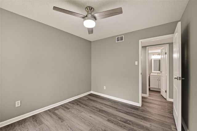 7600 Emmett F Lowry Expressway 313, Texas City, TX 77591